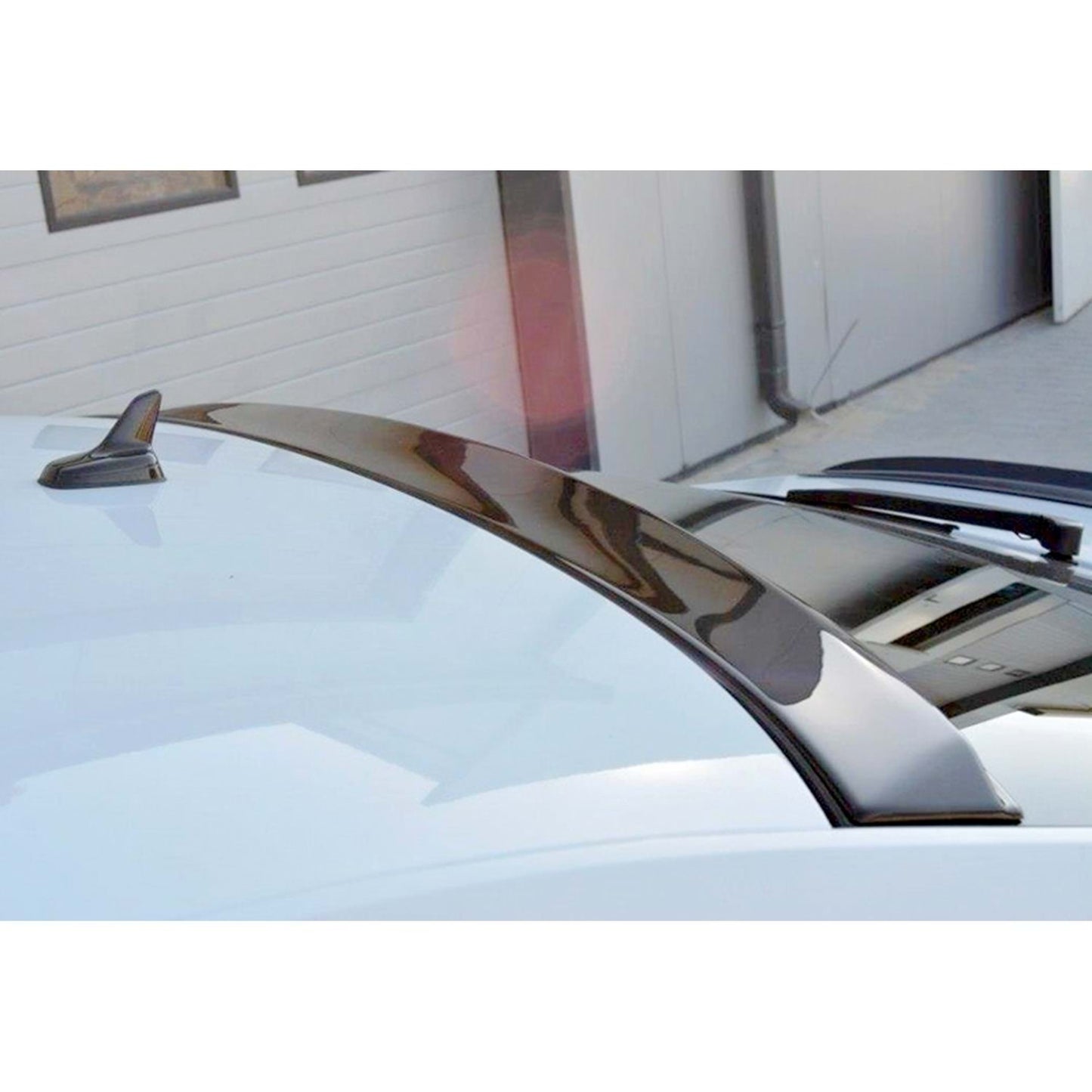 Superb MK3 Max Spoiler Tetto Posteriore Pianoforte Nero Vuoto Plastica 2015 up
