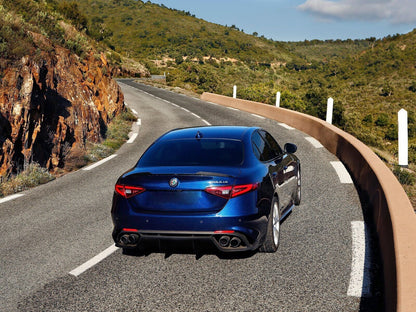 ART. 0345 DIFFUSORE GIULIA 2016-2021 STANDARD LOOK QUADRIFOGLIO NERO LUCIDO