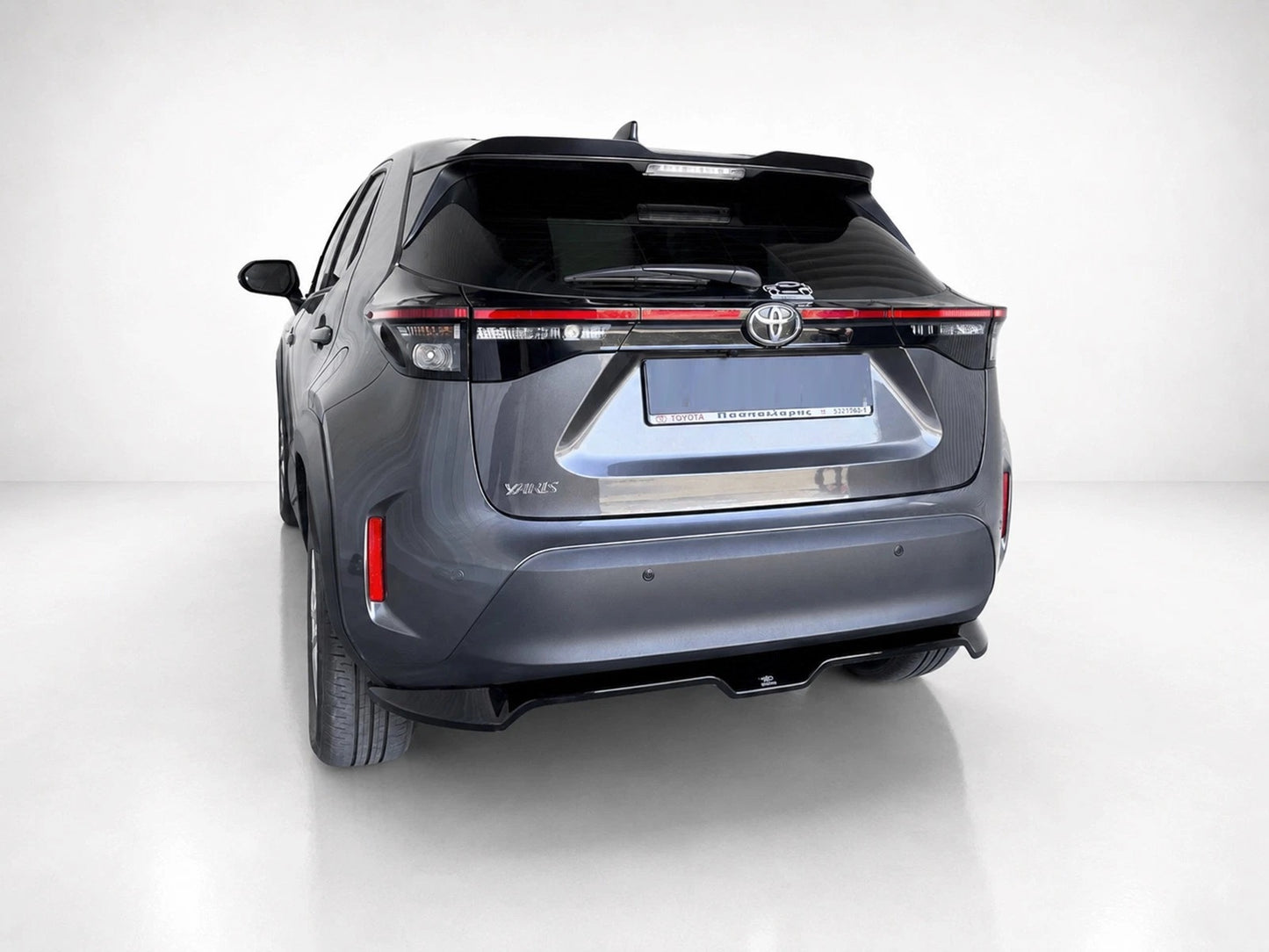 👉Prolunga Tappo Spoiler adatta per Toyota Yaris Cross 2020- ABS Nero Lucido👈