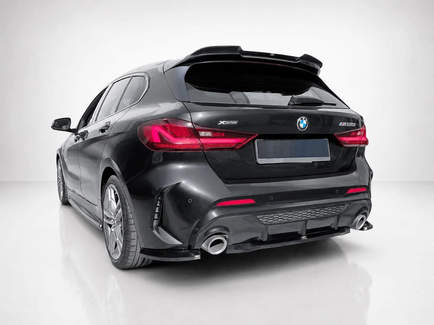 👉Splitter Centrale Posteriore (Diffusore) per BMW M135i F40 – ABS Nero Lucido👈