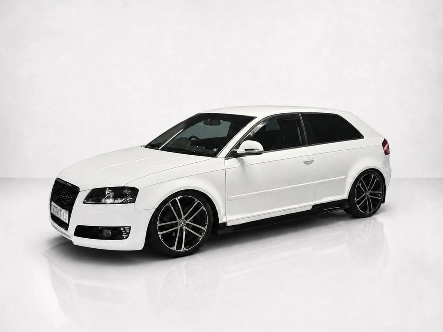 👉Minigonne laterali per Audi A3 8P Hatchback (2005-2012) ABS nero lucido👈