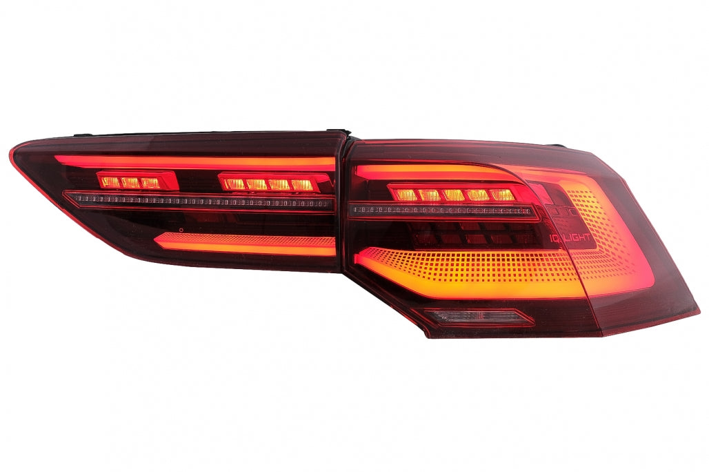 Fanali posteriori Full LED adatti per VW Golf VIII Hatchback Mk8 MQB (dal 2020 in poi) Luci di svolta sequenziali dinamiche