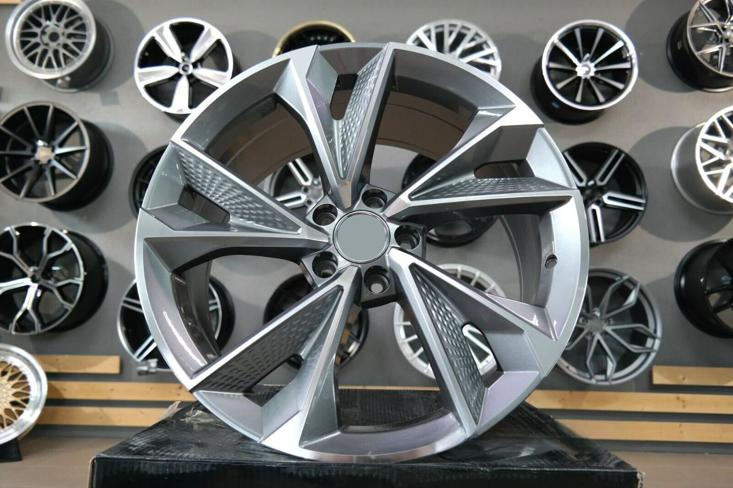 SUITABLE for Audi A4 A5 A6 A7 A8 New 21 inch 5x112 RS7 Style Gloss Grey Wheels 