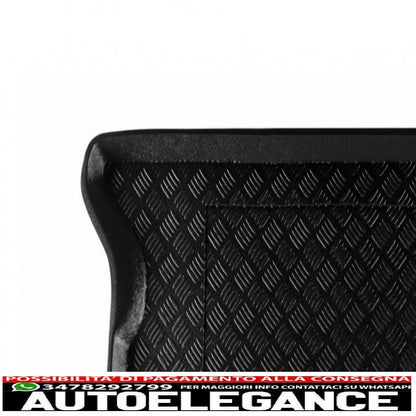 Non-slip boot mat suitable for Nissan Qashqai +2 i (2008-2013)