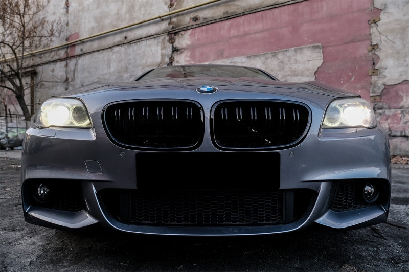Paraurti anteriore con griglie centrali adatto per BMW Serie 5 F10 F11 Non LCI