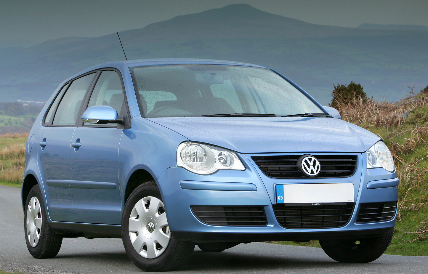 KIT LED H7 PER VW POLO 9N RESTYLING 6000K BIANCO 6000 LUMEN CANBUS ANABBAGLIANTI