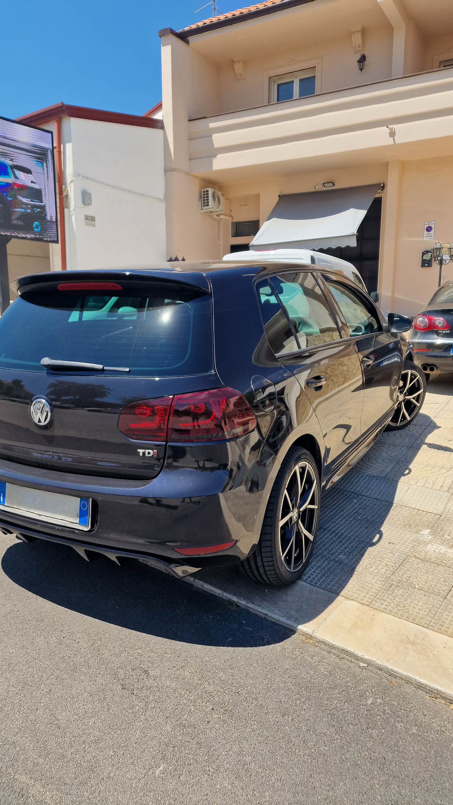 DIFFUSORE POSTERIORE ADATTO PER VW GOLF 6 VI LOOK NERO DESIGN SPORTIVO
