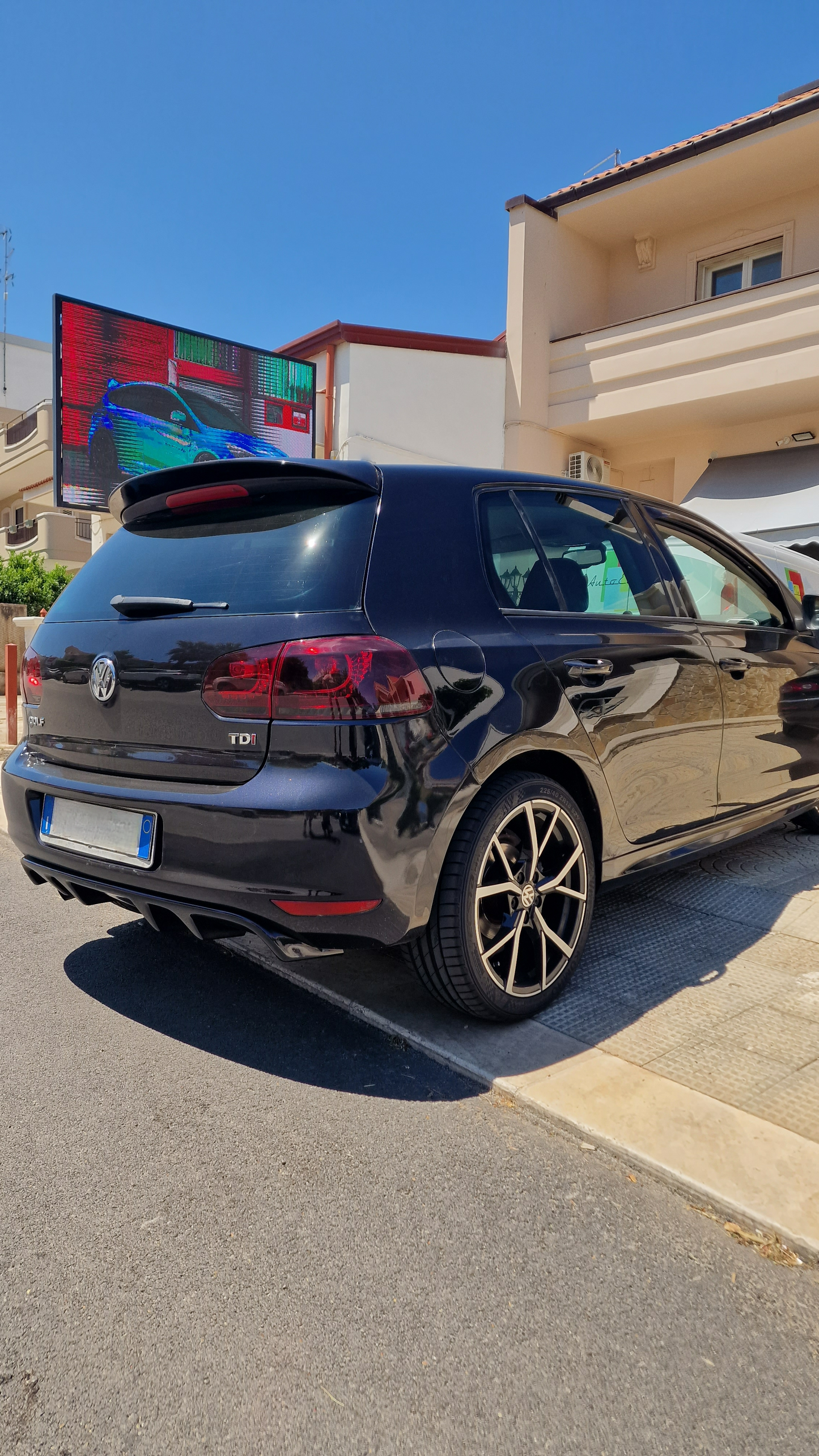 DIFFUSORE POSTERIORE ADATTO PER VW GOLF 6 VI LOOK NERO DESIGN SPORTIVO