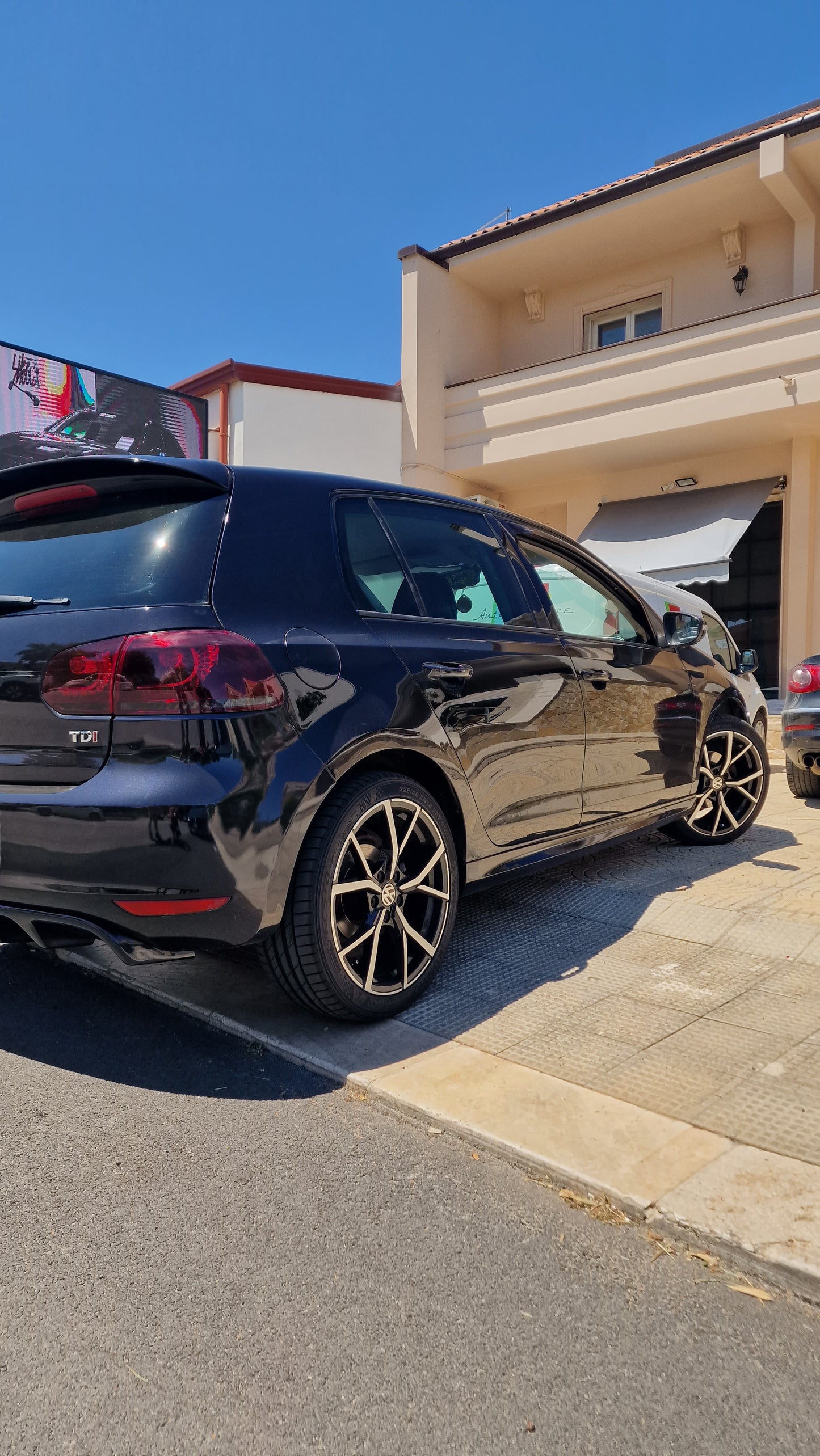 🟢SPOILER SUL TETTO VW GOLF 6 2008-2012🟢LUNOTTO POSTERIORE NERO LUCIDO✨