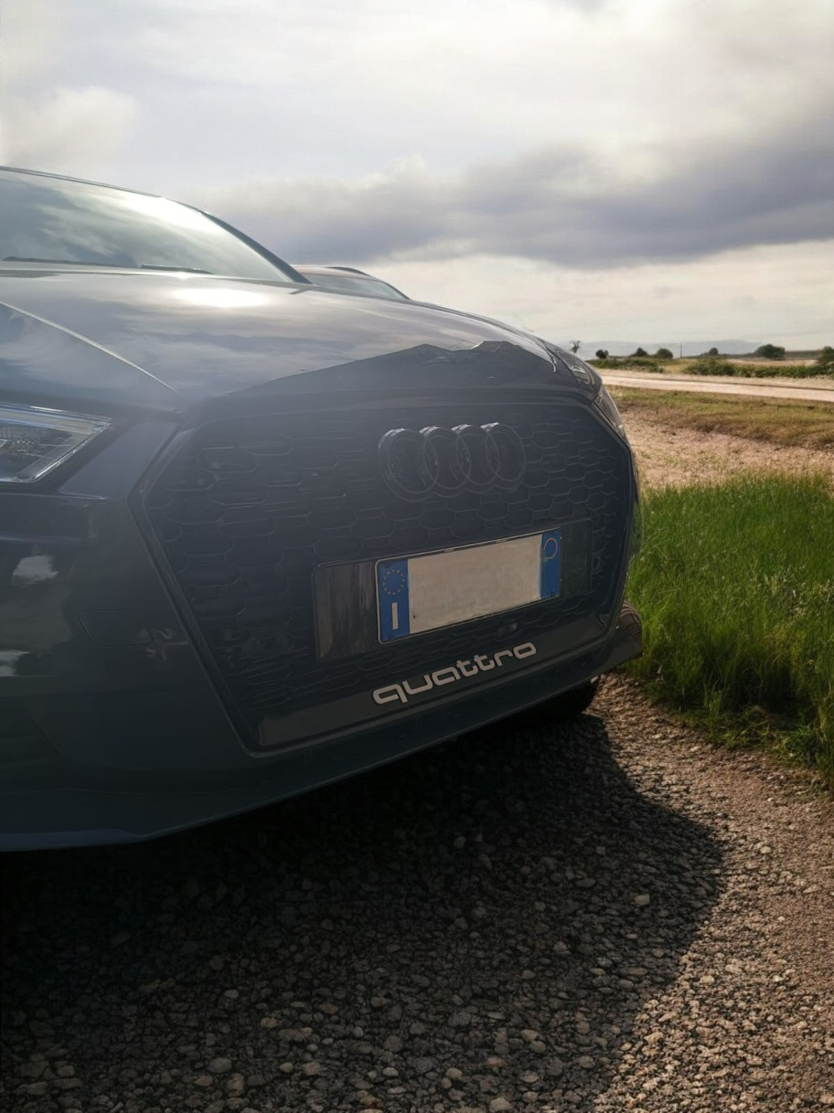 ⭐GRIGLIA ANTERIORE ADATTO PER  AUDI A3 8V 2017-2020 LOOK RS3 NERO LUCIDA⭐