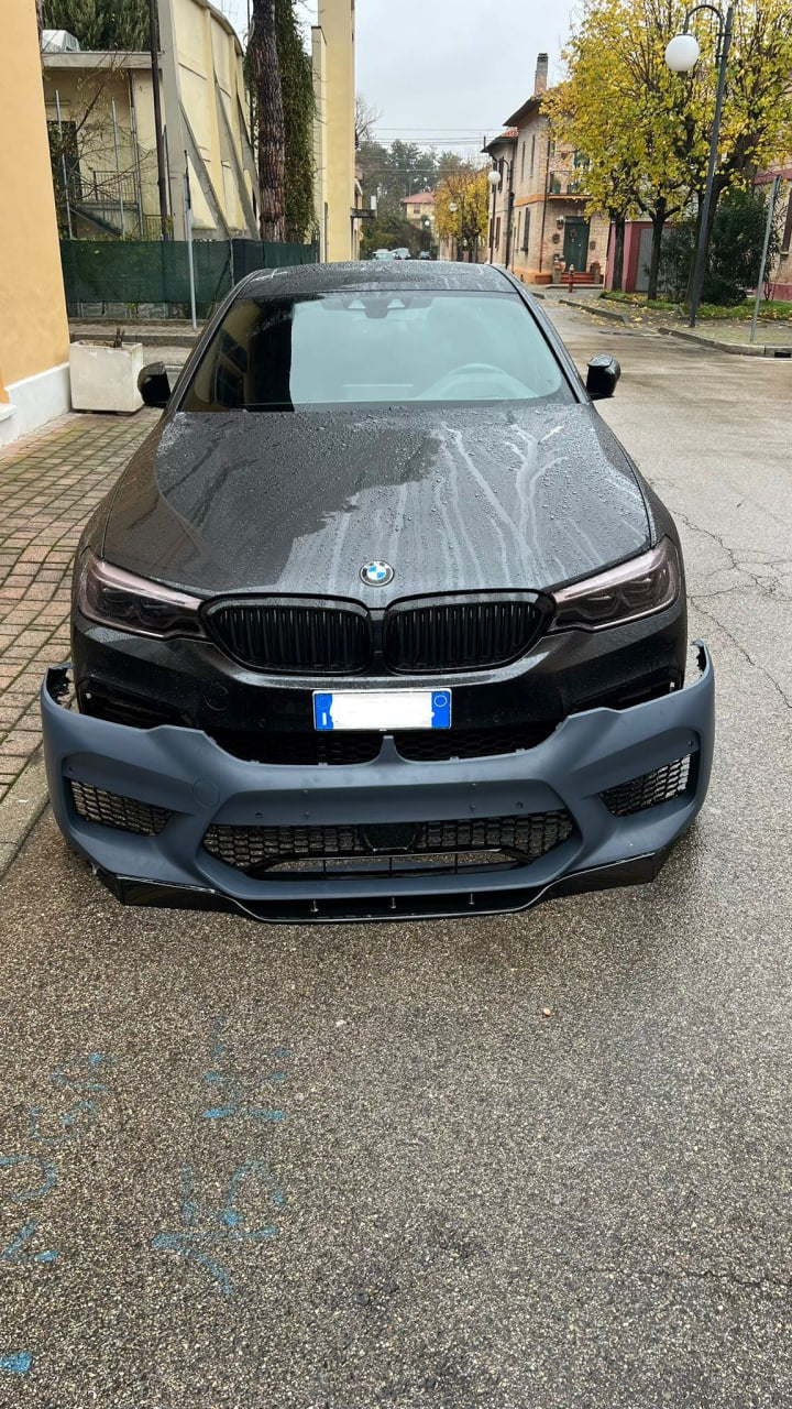 SPLITTER ADATTO PER BMW SERIE 5 F90 M5 (G30 G31) 2017-2020 LOOK NERO LUCIDO