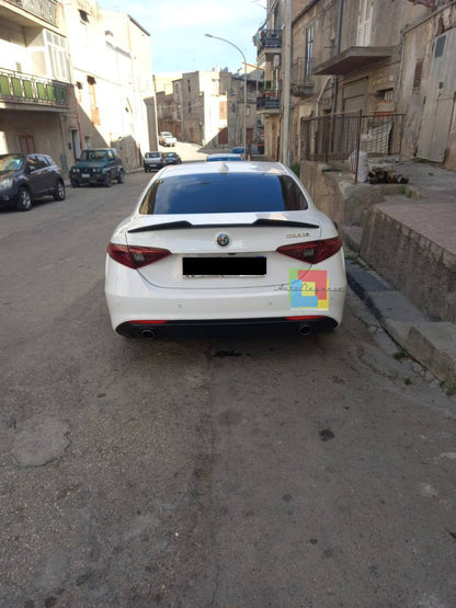 SPOILER COFANO ADATTO PER ALFA ROMEO GIULIA 2015-2021 DESING SPORTIVO Carbon Look