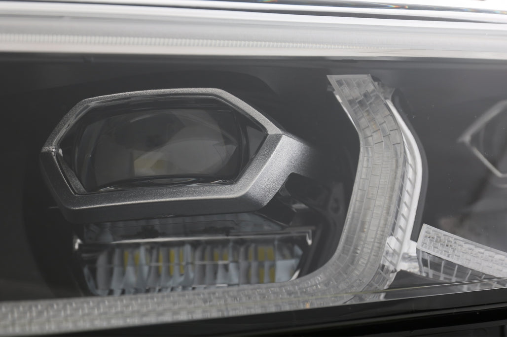 Kit carrozzeria adatto per BMW Serie 7 G12 (2015-2019) Conversione in G12 LCI 2020 Design