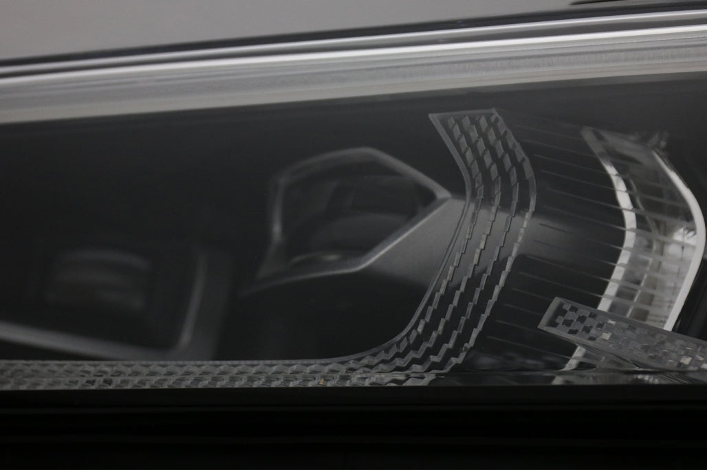 Kit carrozzeria adatto per BMW Serie 7 G12 (2015-2019) Conversione in G12 LCI 2020 Design