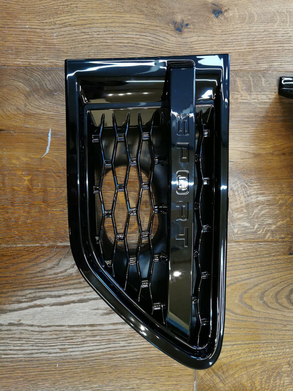 GRILLE SUITABLE FOR RANGE ROVER SPORT L320 LIFT 09-13 AUTOBIOGRAPHY LOOK GLOSSY