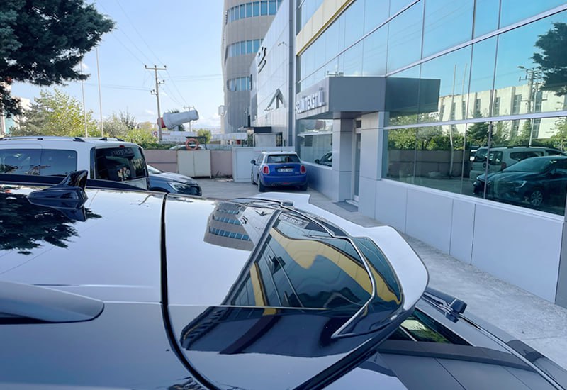 SPOILER POSTERIORE ADATTO PER AUDI RSQ8 2019+ LOOK NERO LUCIDO DESIGN SPORTIVO