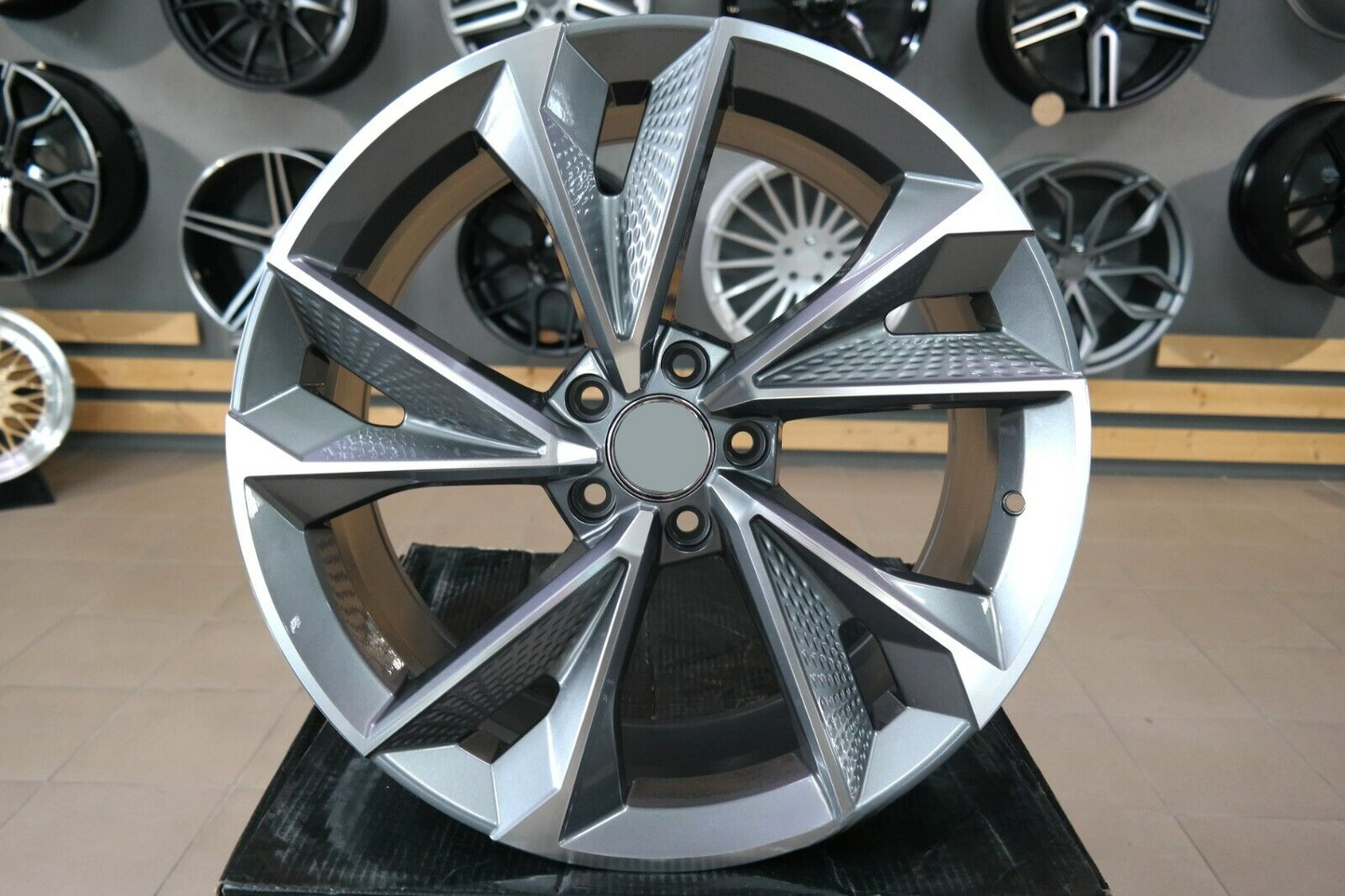SUITABLE for Audi A4 A5 A6 A7 A8 New 21 inch 5x112 RS7 Style Gloss Grey Wheels 