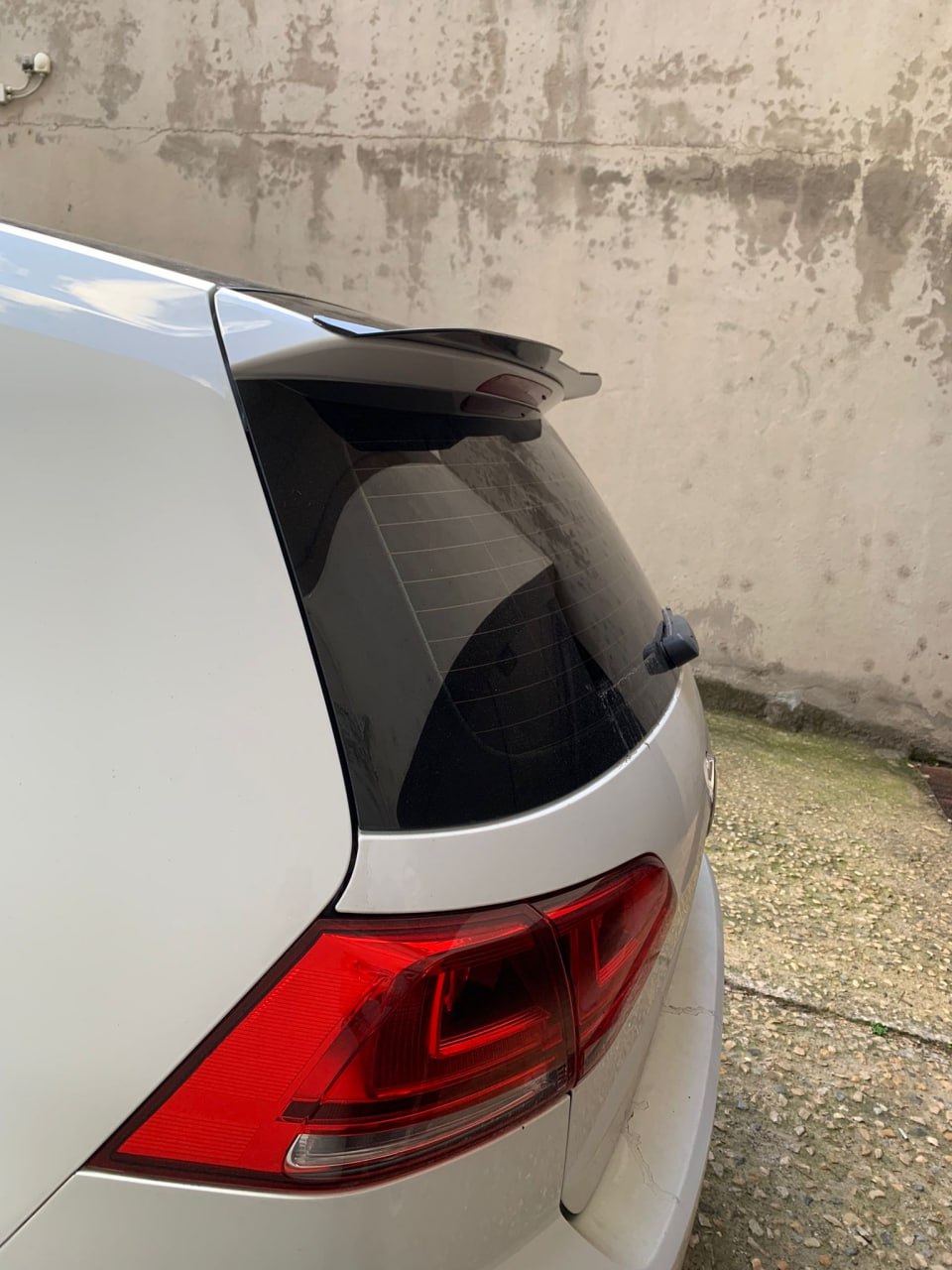 ALA SPOILER TETTO ADATTO PER VW GOLF 7 LOOK NERO LUCIDO DESIGN SPORTIVO