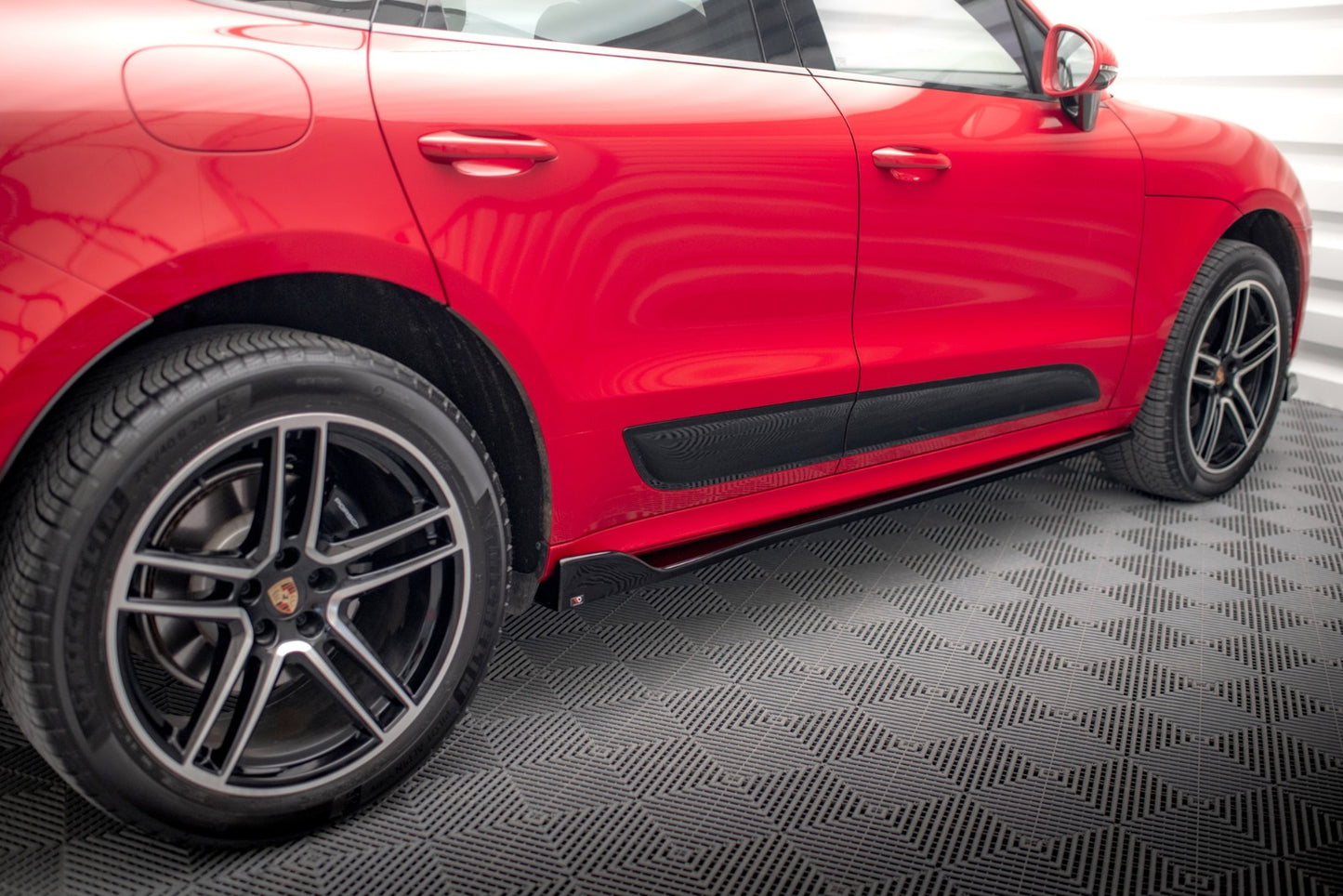Diffusori delle gonne laterali Porsche Macan GTS / Sport Design Mk1 Facelift [2018-2021]