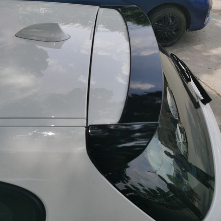 6440⭐Spoiler sul tetto adatto per BMW Serie 1 E81 E87, nero lucido⭐