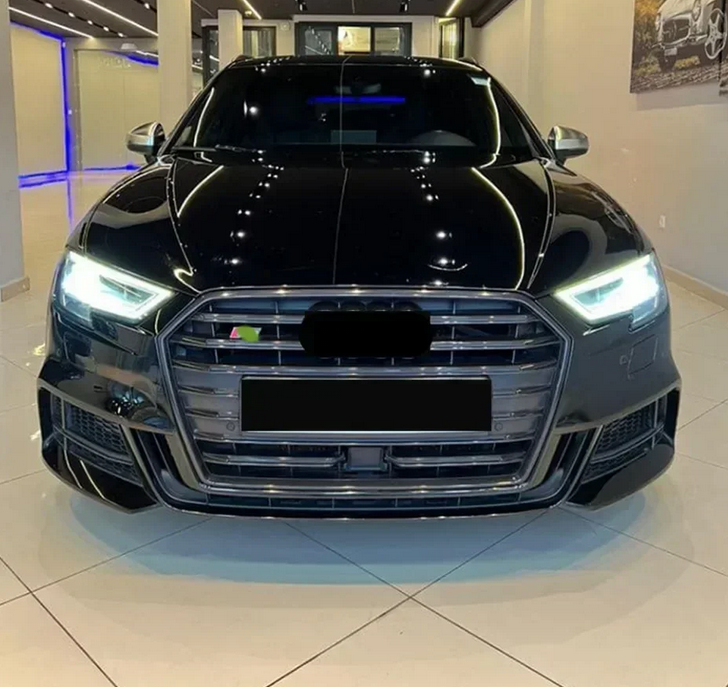 💕ART.7872 GRIGLIA Audi A3 S3 8V 17-19 RS3 Style💕