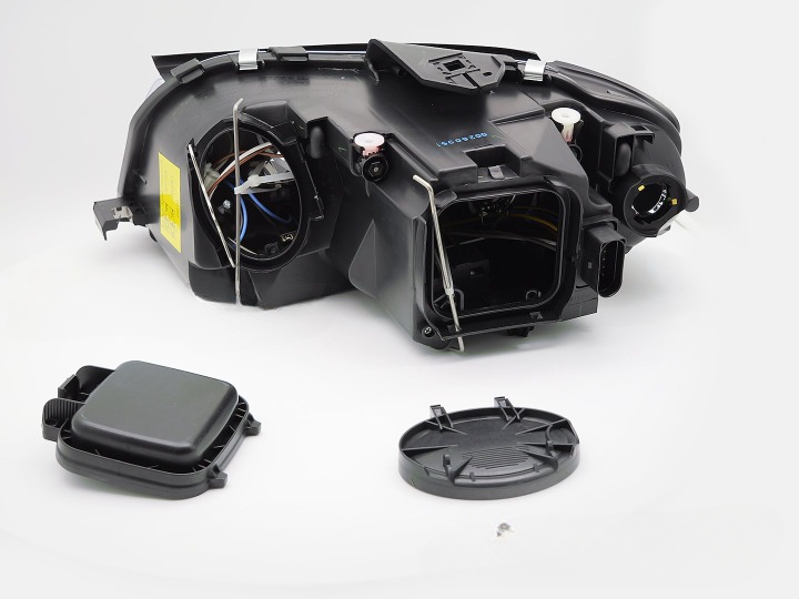 ART.7336 FARI ANTERIORI  AUDI A3 8P 05.03-03.08