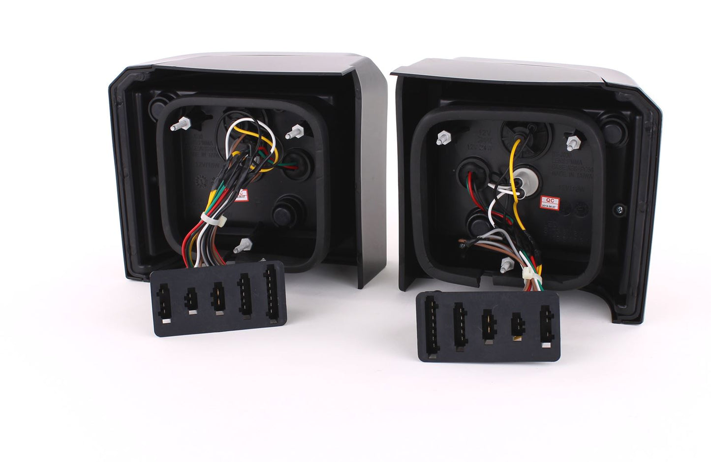 💫ART.4521 Set Fari Posteriori LED Rosse Trasparenti per VW T4 Bus Transporter💫