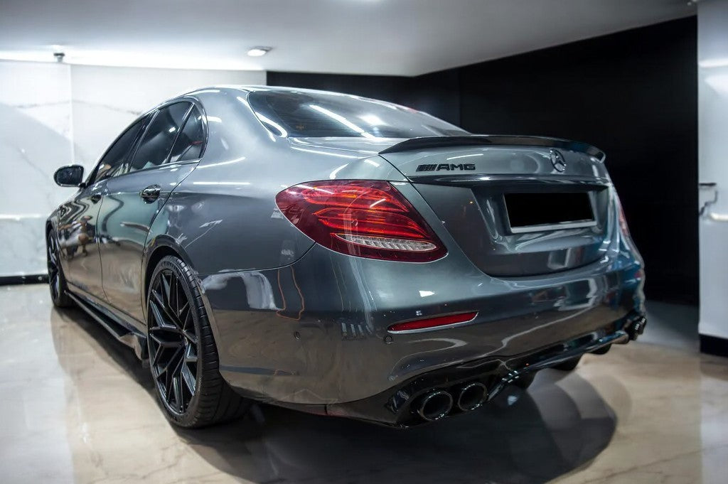 Terminali di Scarico adatto per Mercedes E-Class W213 2020-2023