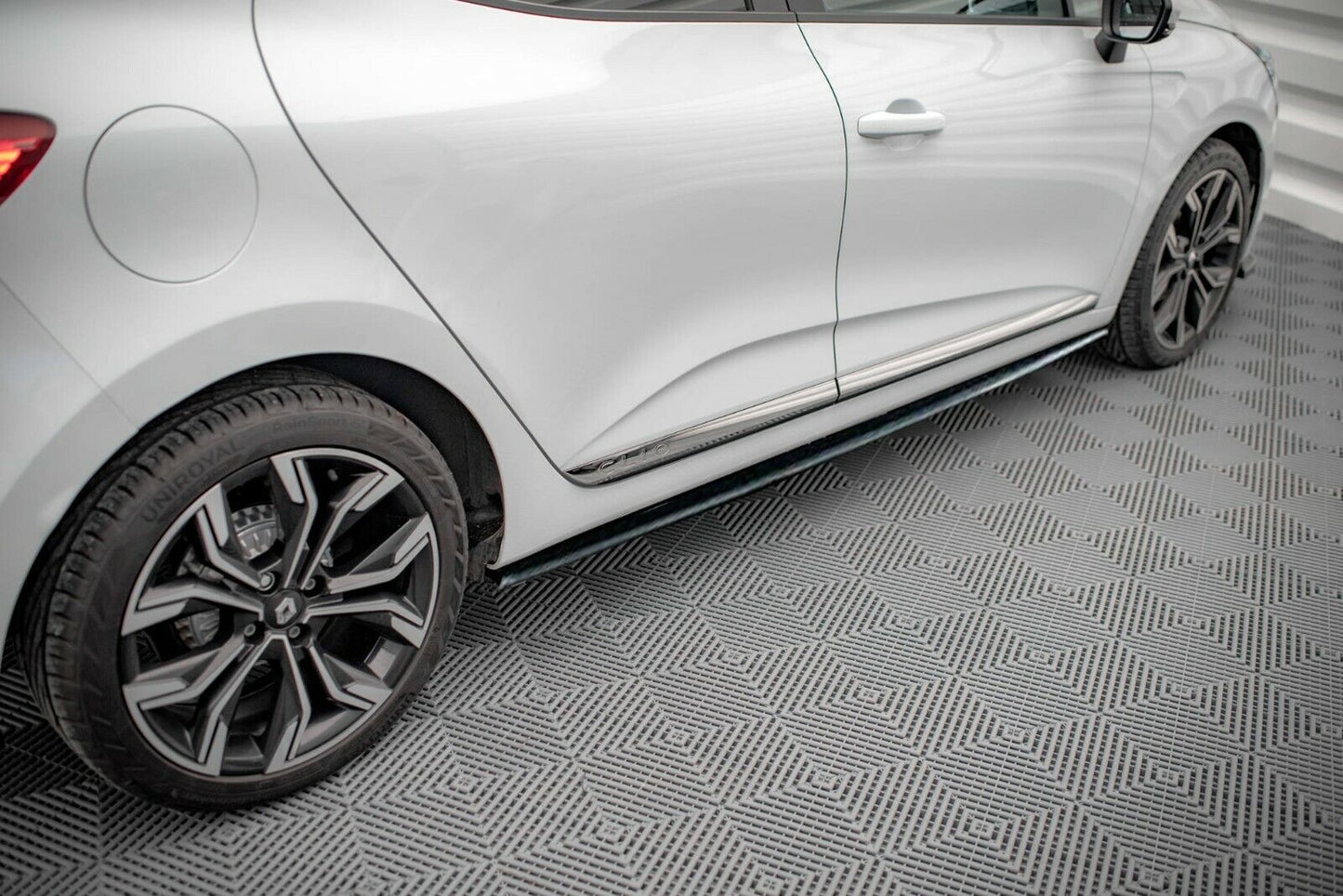 RENAULT CLIO 5 V 2019+ SPOILER SPLITTER UNDER SKIRTS ABS GLOSSY BLACK -1- 0034