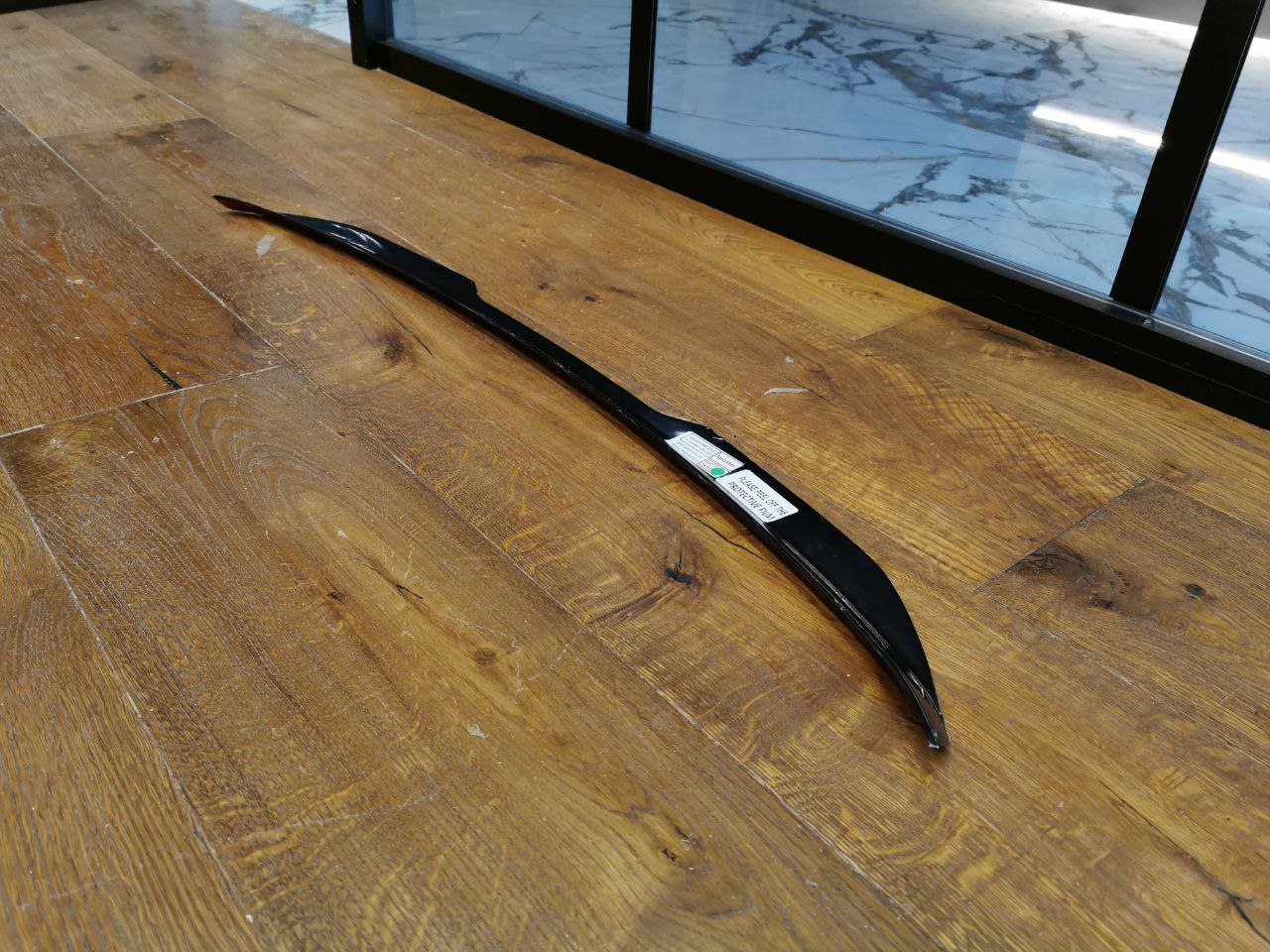 ALA AGGIUNTIVA ADATTA PER VW GOLF 8 GTI RLINE 2020+ LOOK NERO LUCIDO V.2