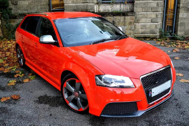 GRIGLIA ADATTA PER AUDI A3 8P 2008-2012 BORDO CROMATO LOOK RS3 DESIGN SPORTIVO