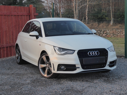 FARI ANTERIORI ADATTI PER AUDI A1 8X 2010-2015