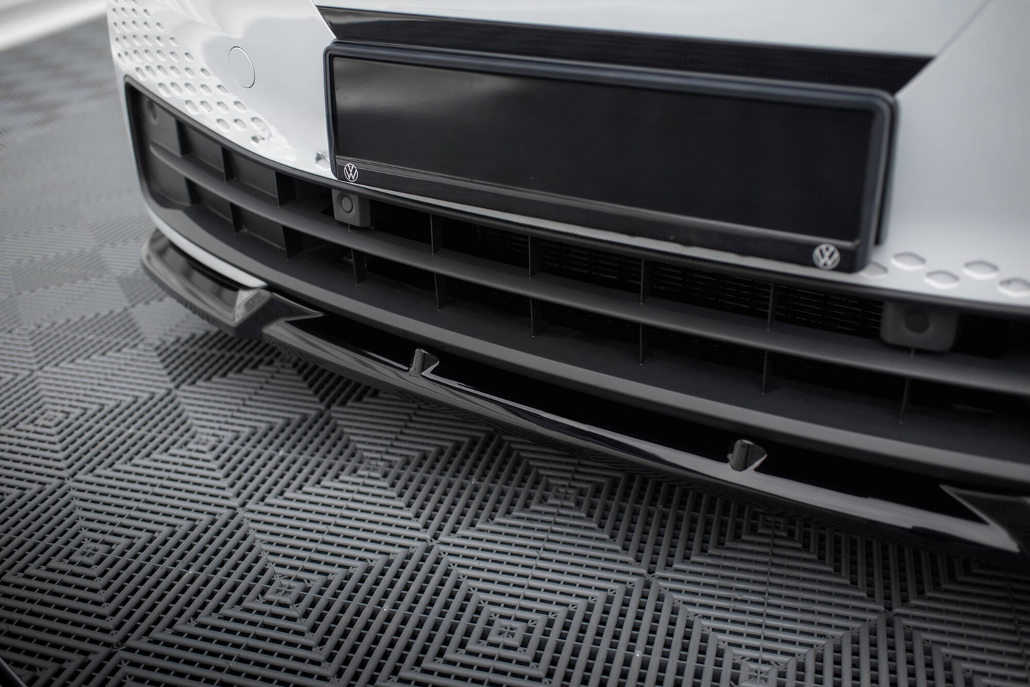 FRONT SPLITTER V.2 SUITABLE FOR VOLKSWAGEN ID.3 MK1 