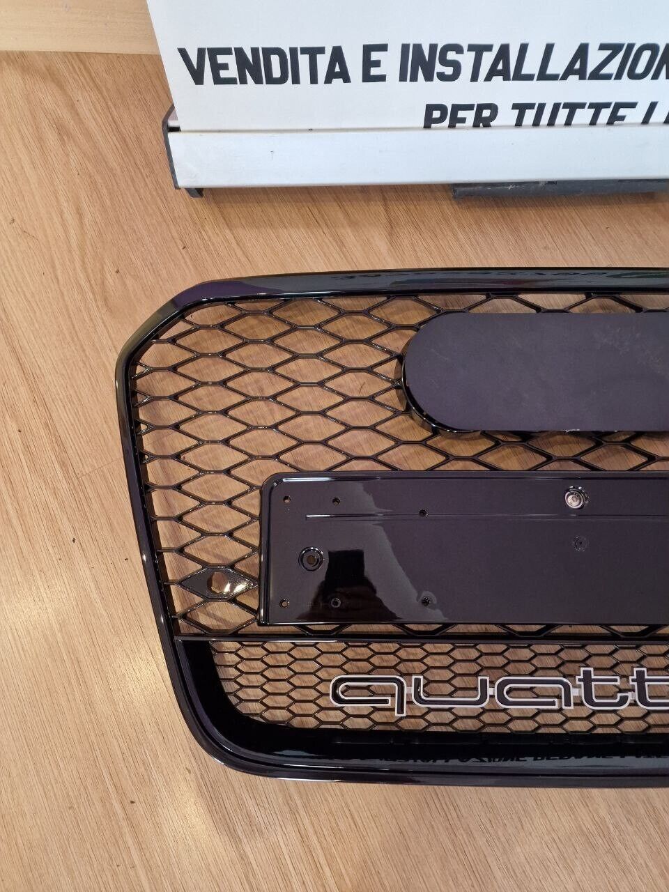 AUDI ASH CHG Tsht 11-14 AVANT SALOON LUKE RSSH BLACK GRILLE 0336 BLATSK