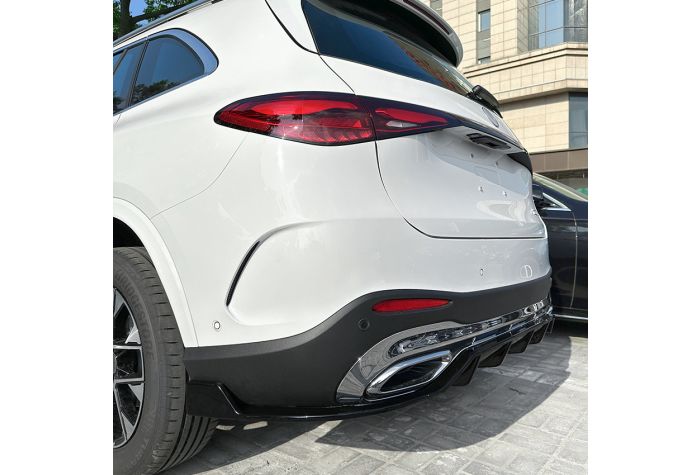 Diffusore sotto spoiler adatto per Mercedes GLC X254 C254 AMG