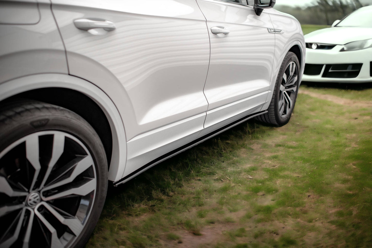 SIDE SKIRTS DIFFUSERS VOLKSWAGEN TOUAREG R-LINE MK3 