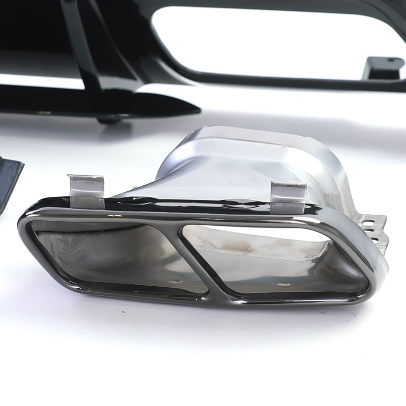 Diffusore Posteriore Sportivo Nero Lucido con Terminali Neri Mercedes Classe A W