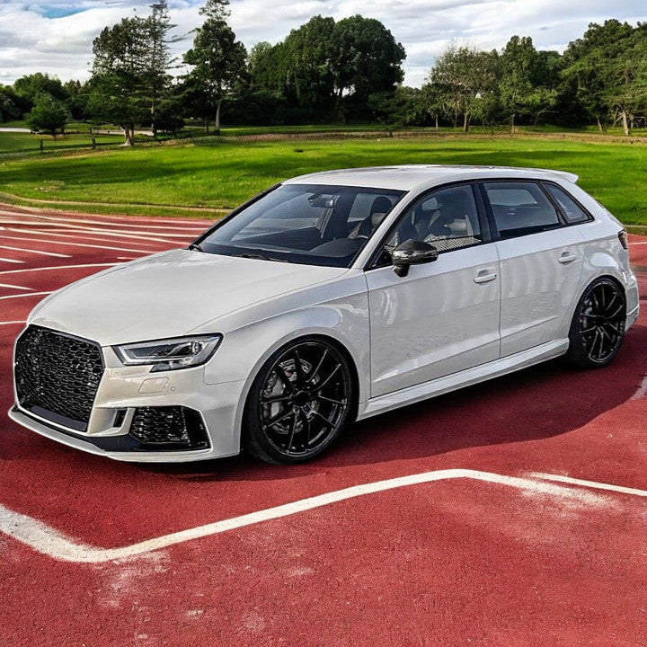 🔥Griglia Sportiva a Nido d'Ape Nero Lucido per Audi A3 8V 16-20 con ACC🔥