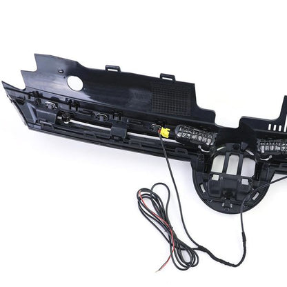 Griglia radiatore sportiva con striscia cromata illuminata per VW Golf 8 anche GTI dal 2019