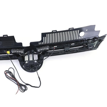 Griglia radiatore sportiva con striscia cromata illuminata per VW Golf 8 anche GTI dal 2019