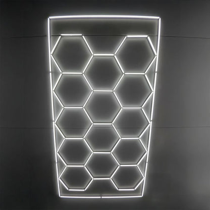 3997 Illuminazione esagonale a LED per garage officina showroom 6500K 4,85x2,44m