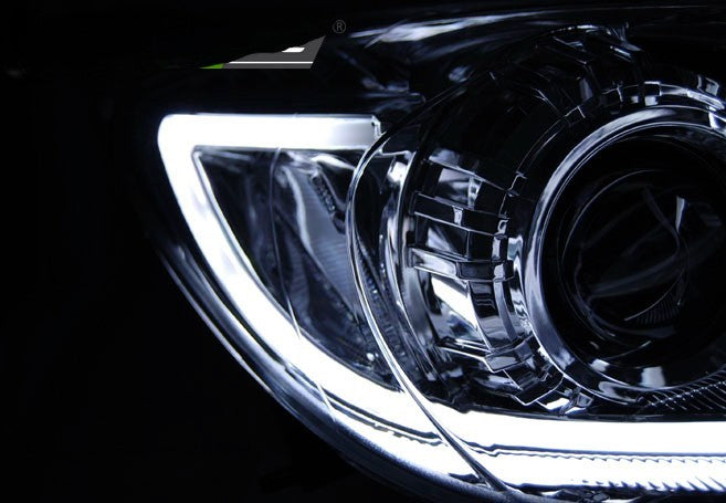 😎FARO ANTERIORE TUBO CHIARO CROMATO ADATTO PER MAZDA 3 03-09😎
