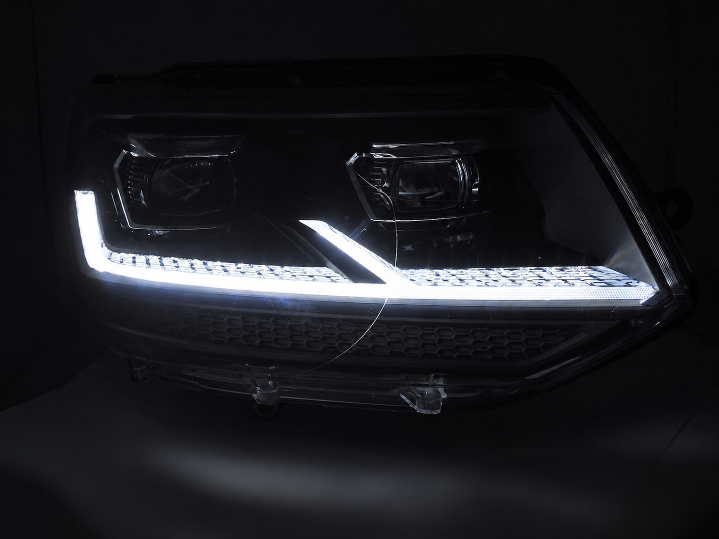 ART.10084 FARI ANTERIORI FULL FULL LED NERO CROMATO - VW T5.1 10-15
