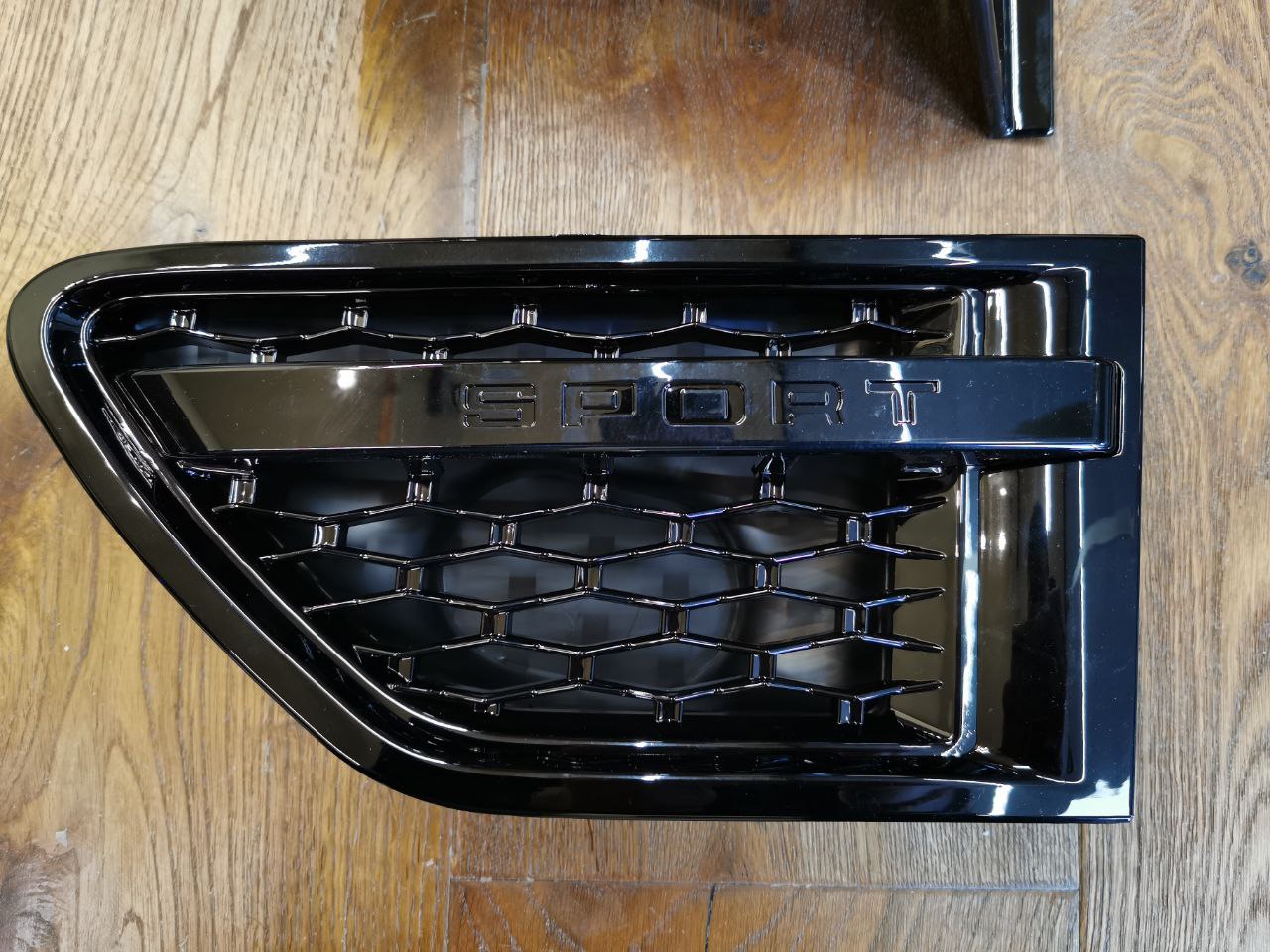 GRILLE SUITABLE FOR RANGE ROVER SPORT L320 LIFT 09-13 AUTOBIOGRAPHY LOOK GLOSSY