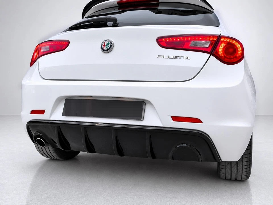 👉Diffusore posteriore Alfa Romeo Giulietta scarico singolo ABS nero lucido👈