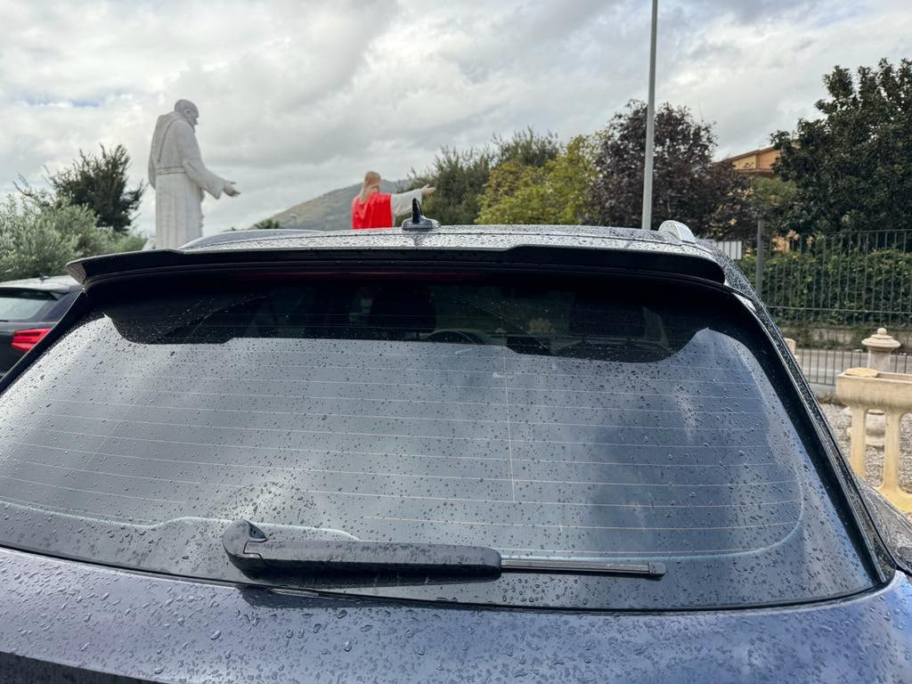 ROOF SPOILER WING SUITABLE FOR AUDI Q5 FY 2017-2020 TUNING LOOK GLOSSY BLACK 