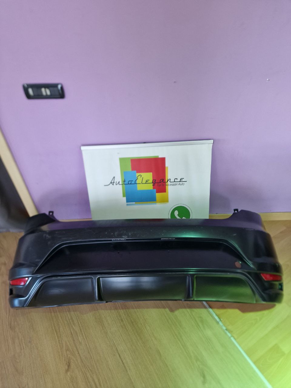 0858 PARAURTI POSTERIORE LEON 5F 5 PORTE LOOK FR CON USCITA 1+1