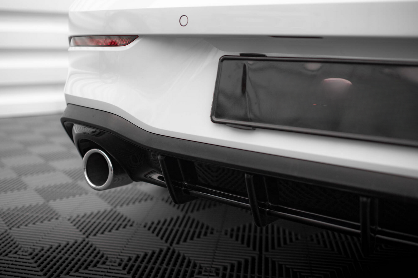 DIFFUSORE POSTERIORE ADATTO PER  V.3 VOLKSWAGEN GOLF GTI MK8
