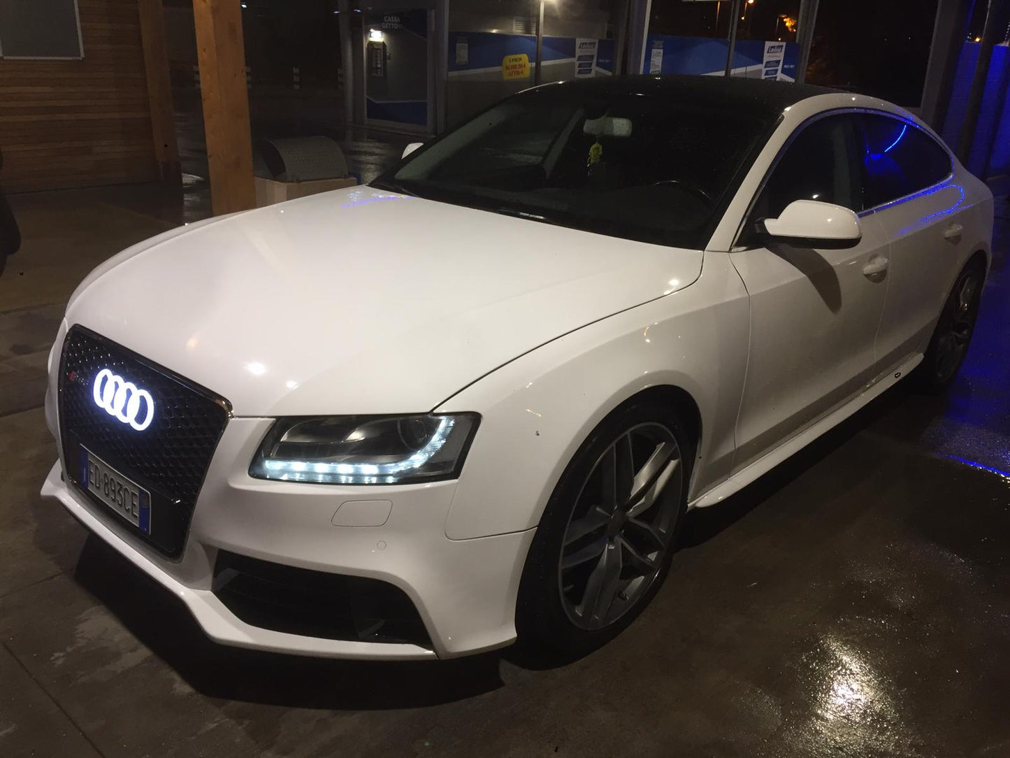 Paraurti anteriore e spoiler aggiuntivo adatti per Audi A5 8T (2007-2011)