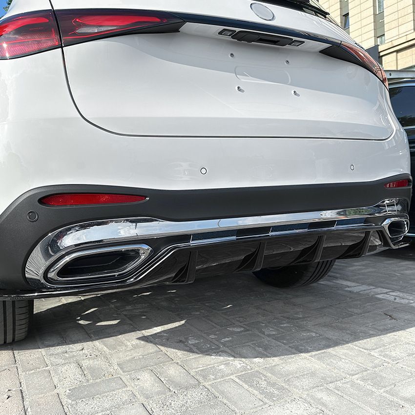 Diffusore per Mercedes GLC X254 C254 con equipaggiamento AMG